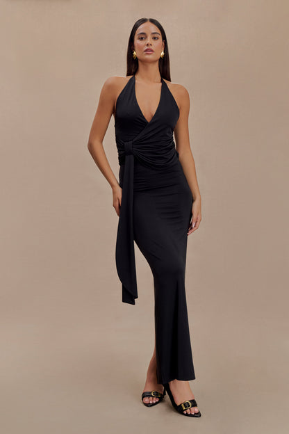 TYLA Drapeli Slinky Halter Maxi Elbise